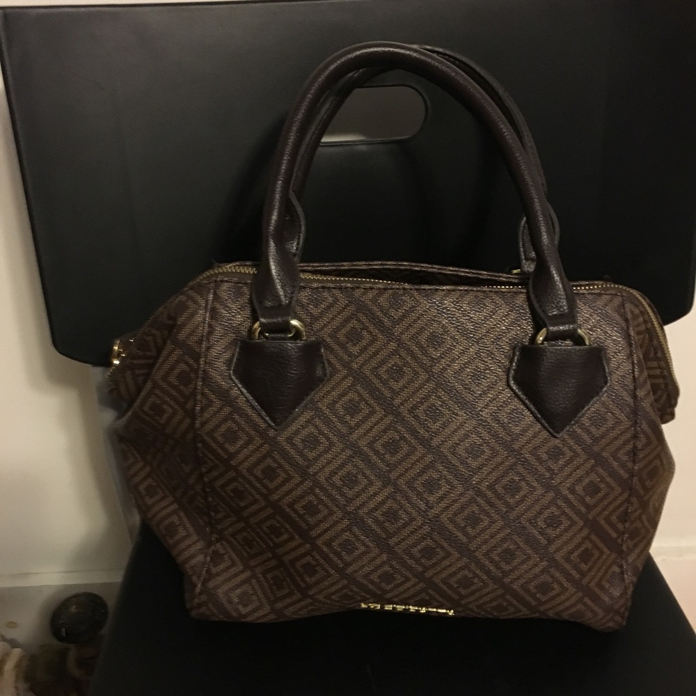 BUNDLE PURSE + NIKES