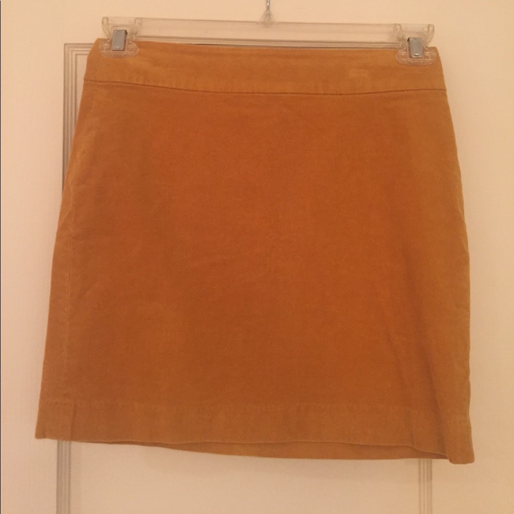 Banana Republic corduroy skirt size 2