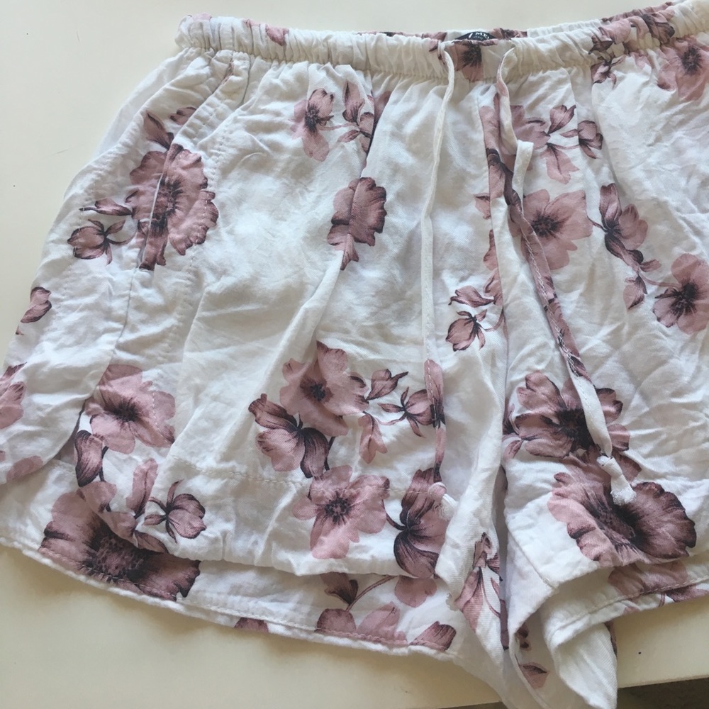 Brandy Melville pink flower soft shorts - Picture 2 of 2