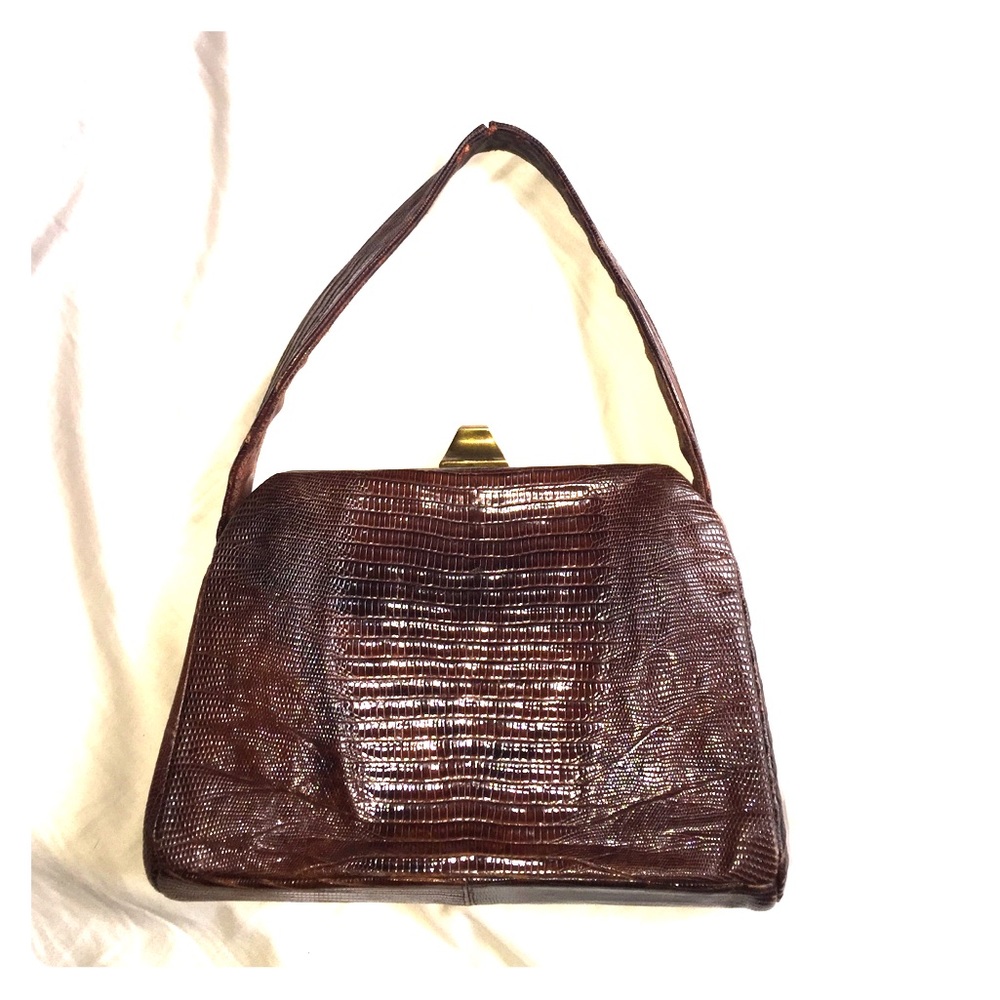 Vintage croc purse with clasp