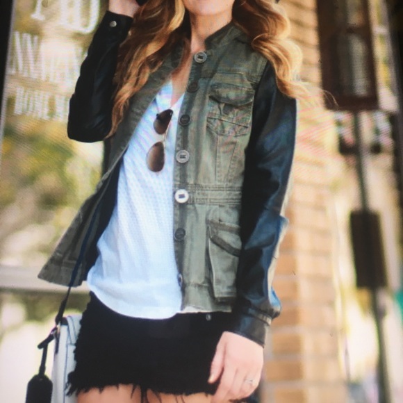 Gianni Bini Jackets & Blazers - 🔥Military. Style blazer  with faux leather sleeve