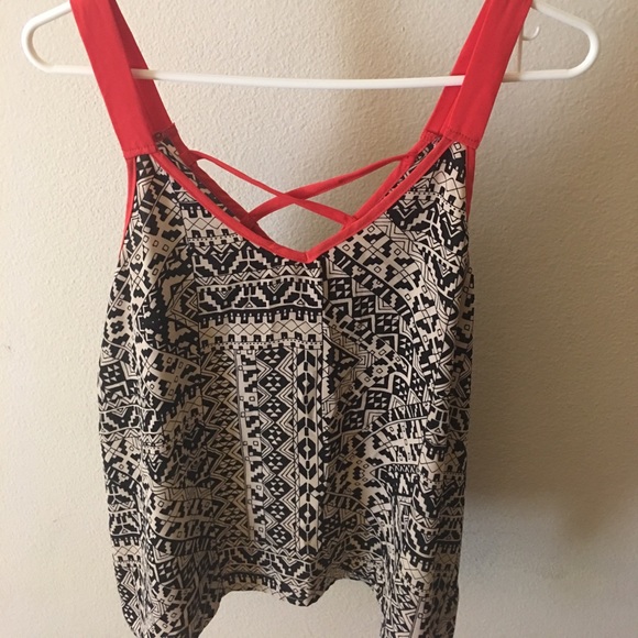 Aztec Printed Tank Top - Picture 2 of 6