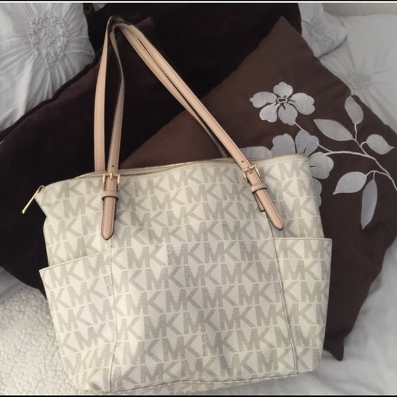 SOLD - Picture 2 of 4