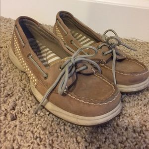 Sperry Topsider tan polka dot boat shoes