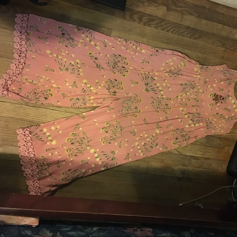 SUPER CUTE FLORAL JUMSPUIT