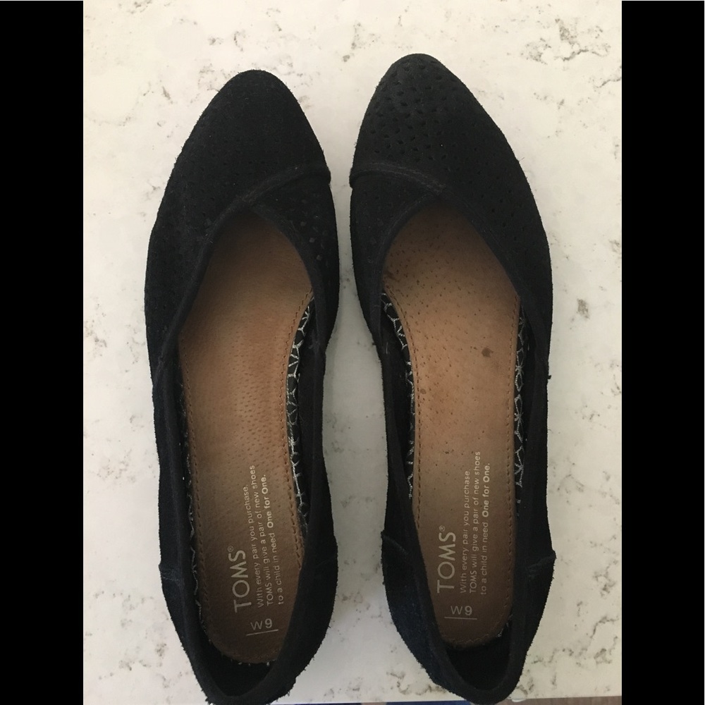 Toms black flats