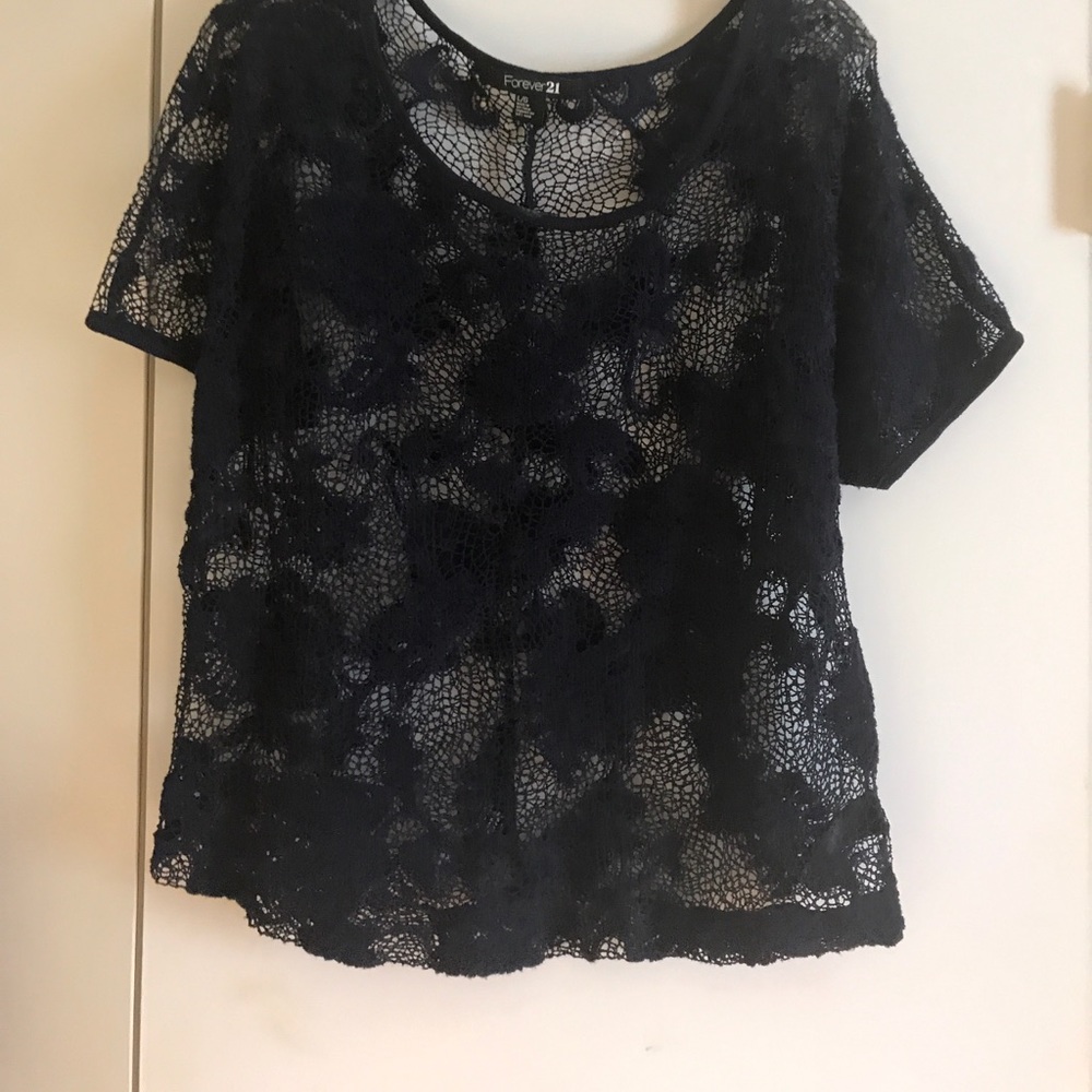 Lace top - Picture 2 of 3