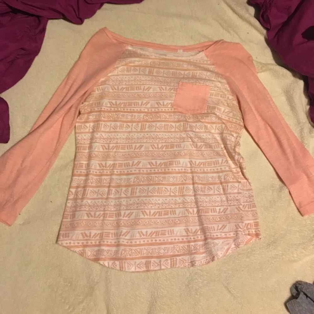 Tribal quarter sleeve shirt