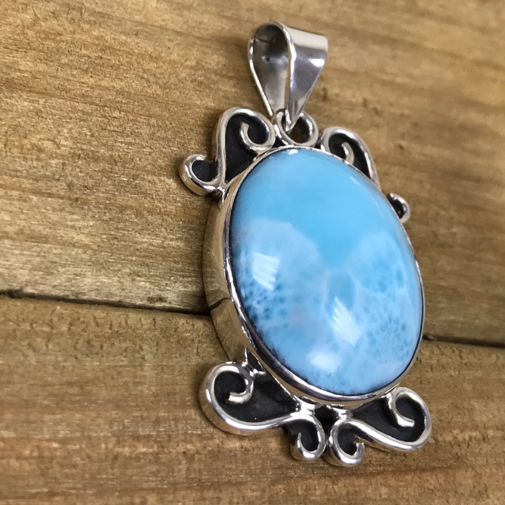 Pendant - Picture 3 of 8