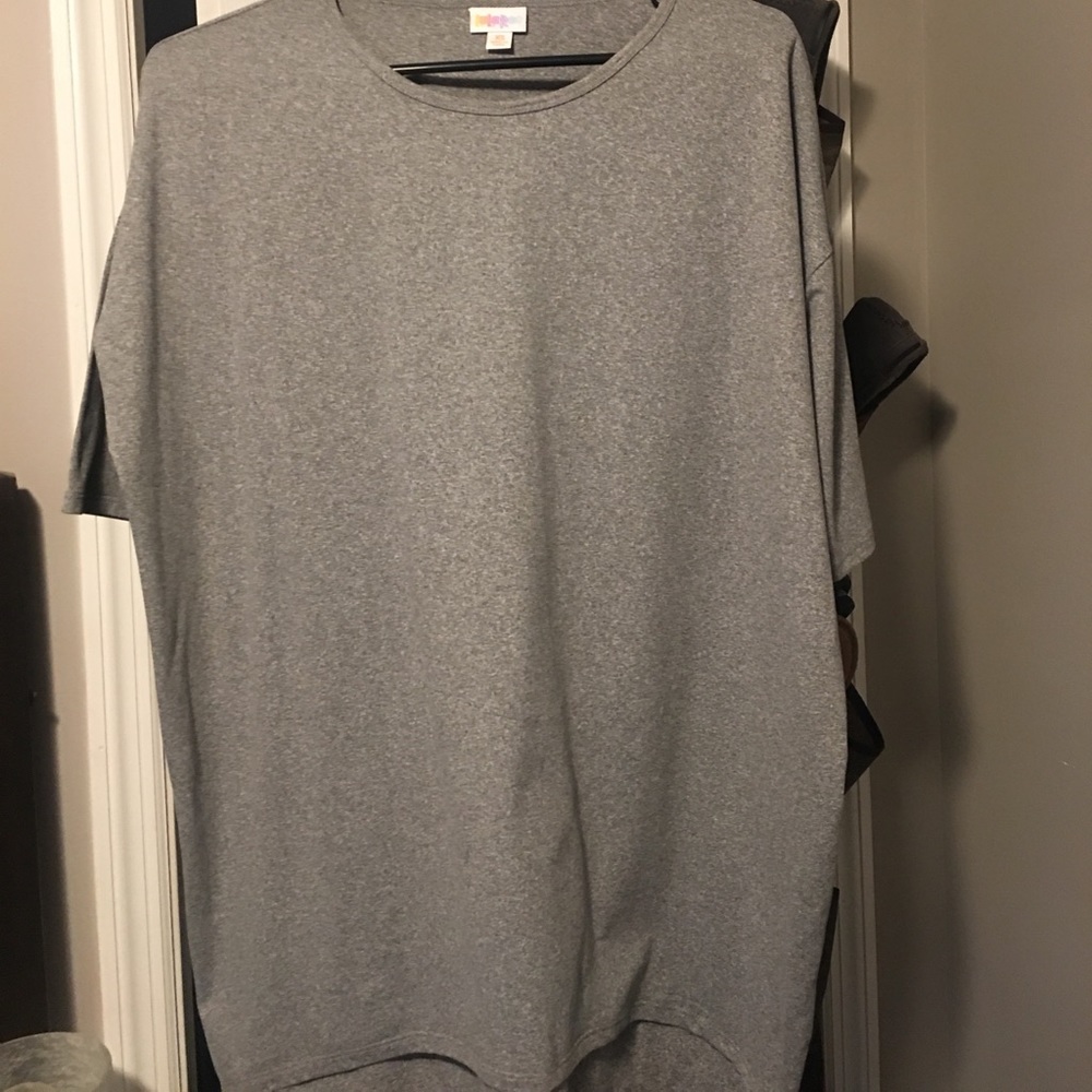 *BNWT* Lularoe Solid grey Irma