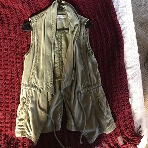 Kenneth Cole Reaction Olive Green Vest