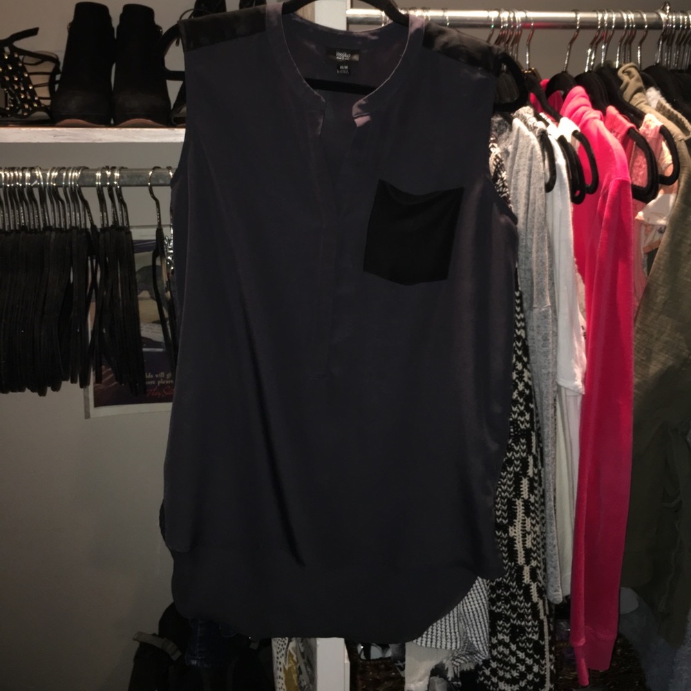 Gray tank