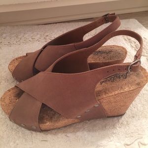 Cute neutral wedges