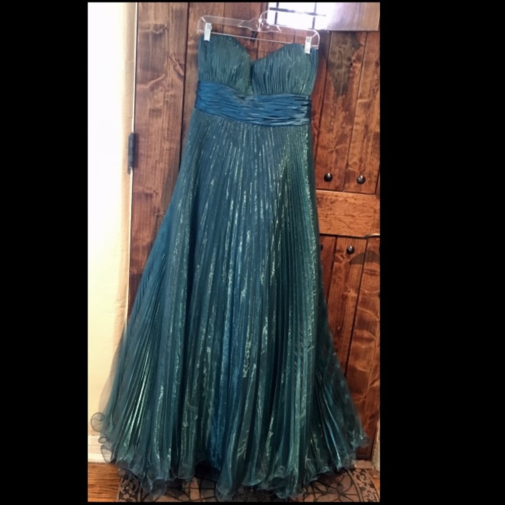 Flirt by Maggie Sottero Teal Pleated Size 16 Gown