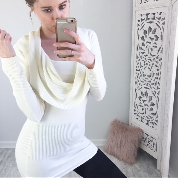 Jennifer's Chic Boutique Tops - Off White Tunic Top