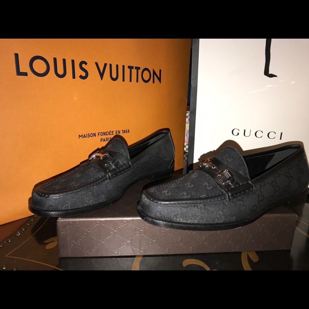 Gucci Banks size 9 1/2 Monogram Loafer