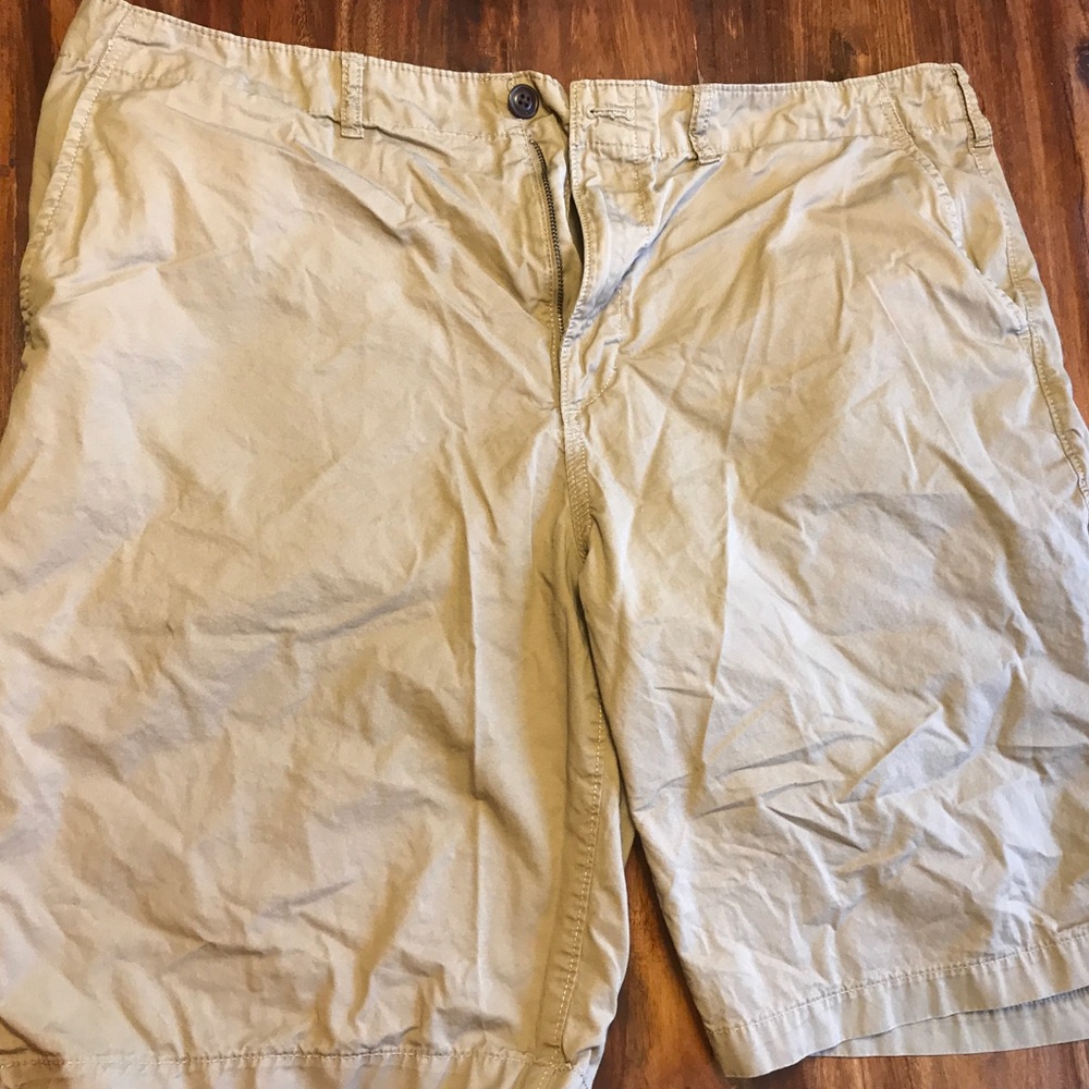 Eddie Bauer Men's Shorts 42