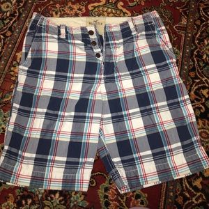 Men's Hollister button fly shorts 31" waist.