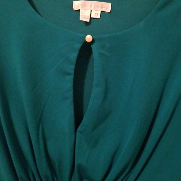 Dress - Picture 2 of 3