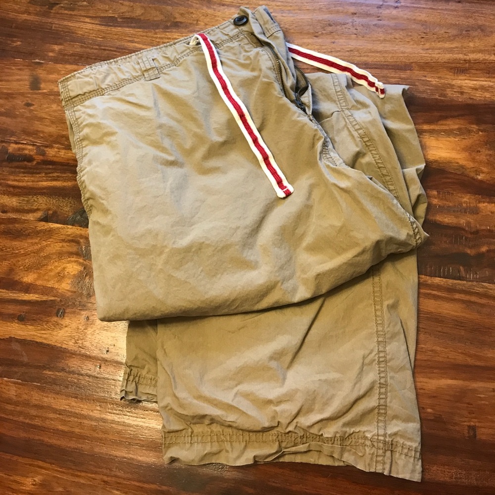 Khaki pants- drawstring with button and zipper