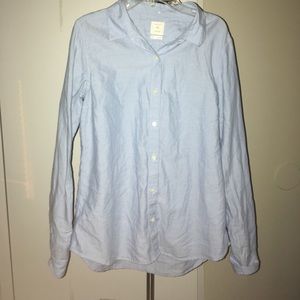 GAP Light blue long sleeve button down shirt.