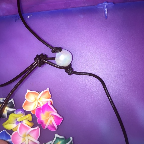 PEARL FLOWER CHOKER!! - Picture 3 of 3