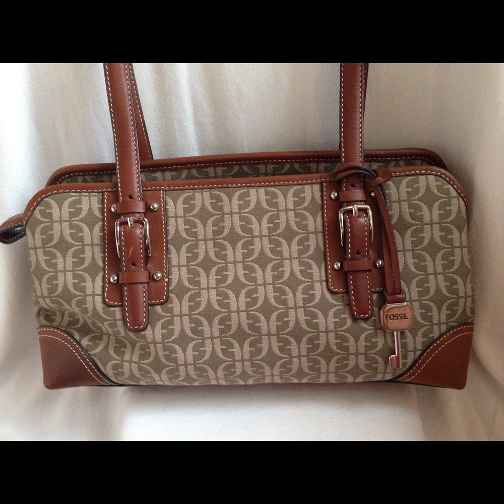 REDUCED LAST CHANCE Fossil Handbag