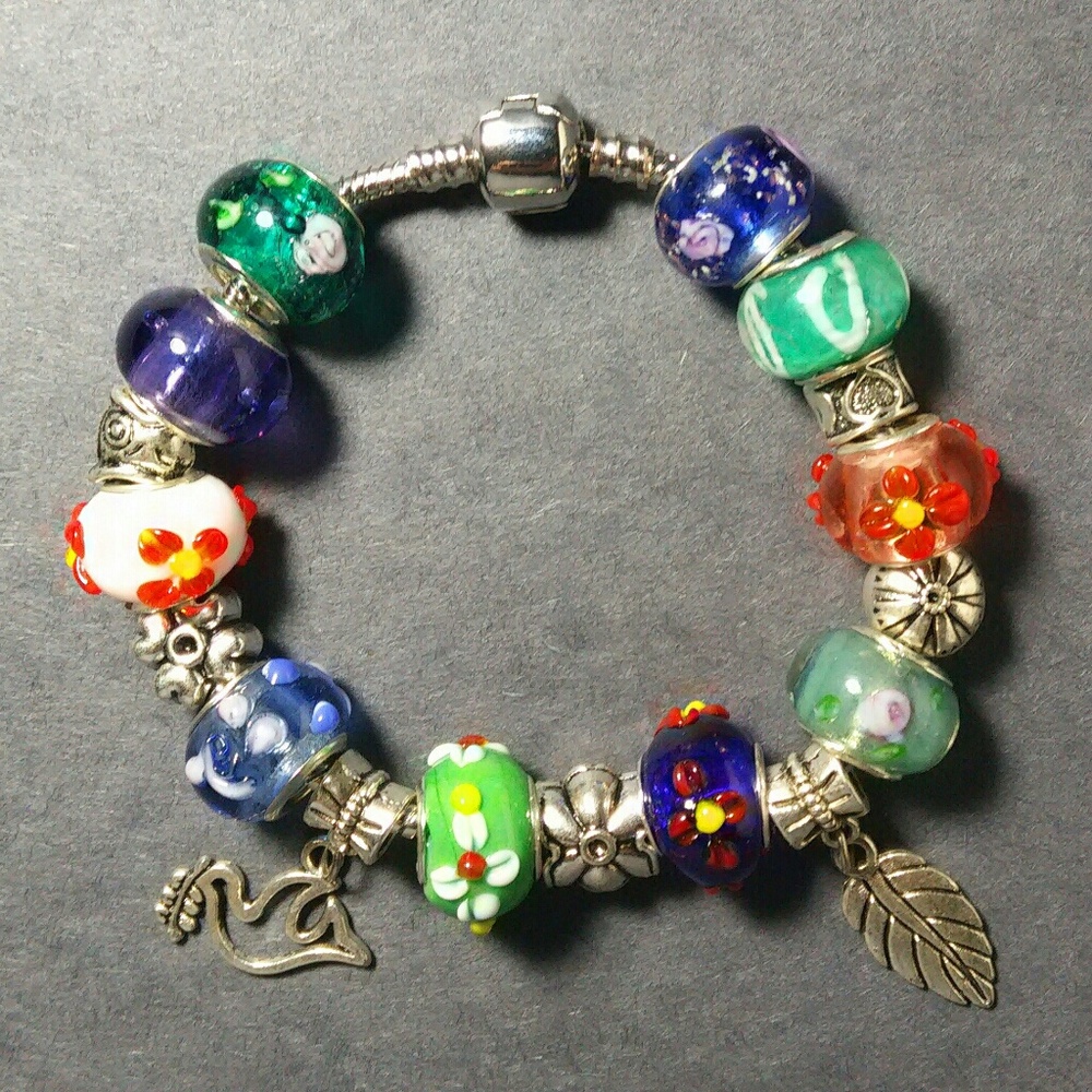 LilisCo European Style Lucky Bracelet with Flowers