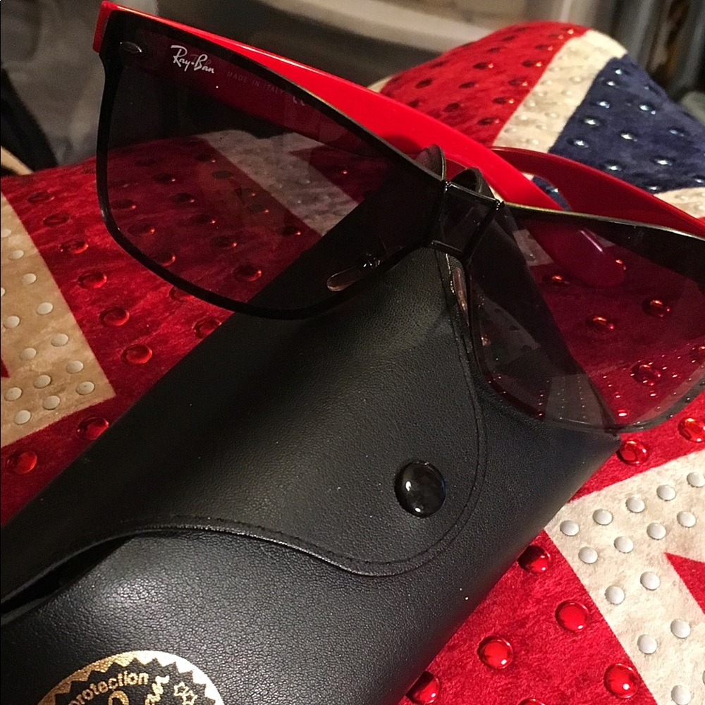Ray Bans!!!!