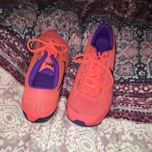 Running shoes
