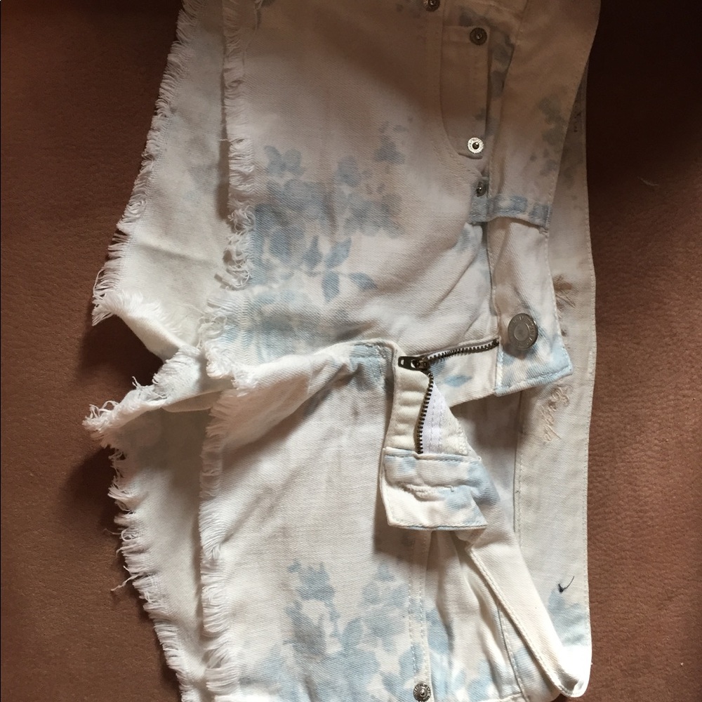 American eagle pattern shorts