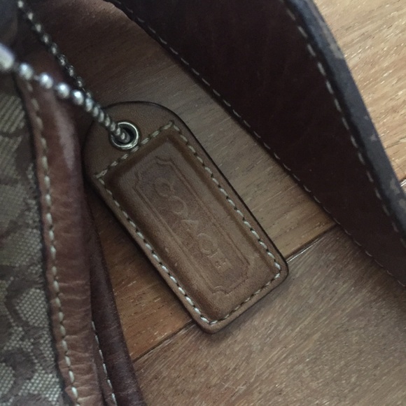Authentic Coach Bag!! - Picture 2 of 4