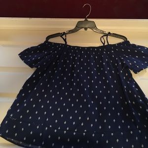 Off the Shoulders Shirt.