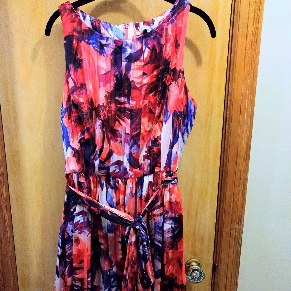 Sleeveless Abstract Floral Dress w Waist Tie, 16