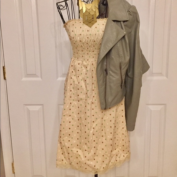 SALE 🦋Smocked halter top dress - Picture 1 of 5