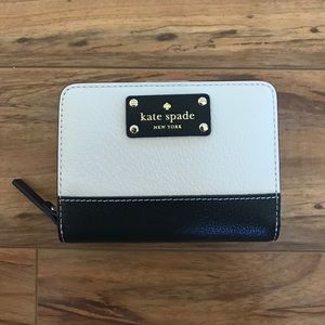 adorable kate spade wallet!