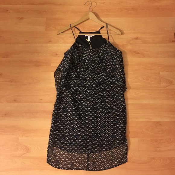 Bcbgeration Summer Dress - Picture 4 of 7