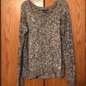 Gray/white glitter American Eagle sweater, size M