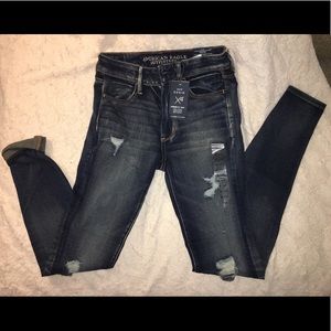 NWT. American eagle women jeans 🦅