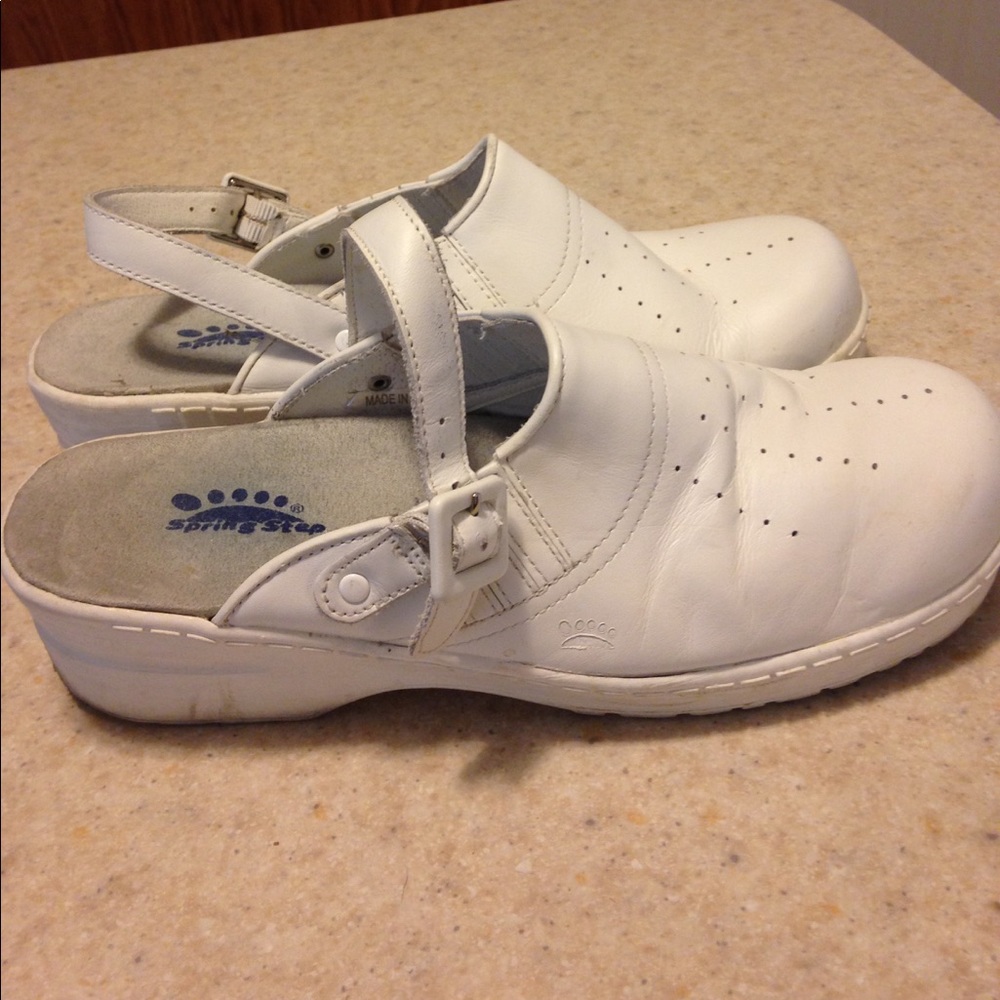 Nurse clogs by nursemate