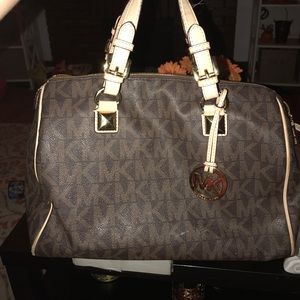 Michael Kors hand bag