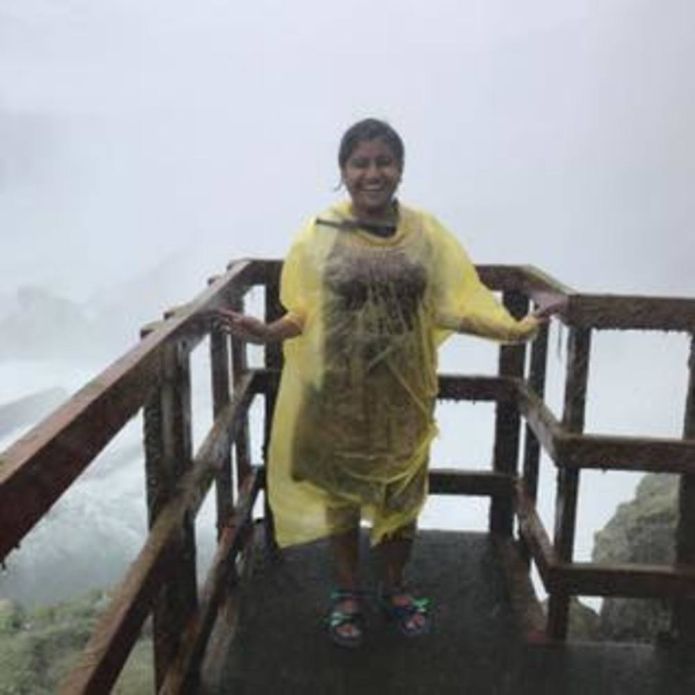 Meet your Posher, Dee