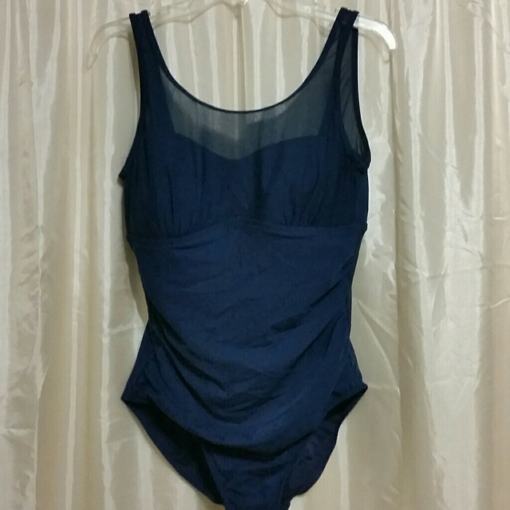 Full bodied swimsuit