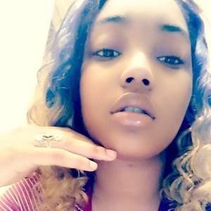 Meet your Posher, Renee