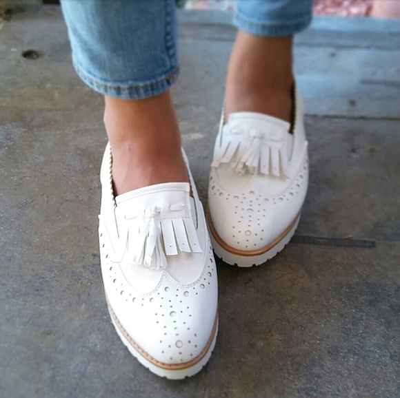 LAST PAIR!! //The Tammy// White oxford platform - Picture 4 of 8