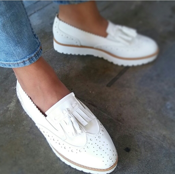 LAST PAIR!! //The Tammy// White oxford platform - Picture 5 of 8