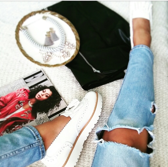 LAST PAIR!! //The Tammy// White oxford platform - Picture 2 of 8