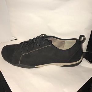 Clarks Soft Cushion shoe/sneaker