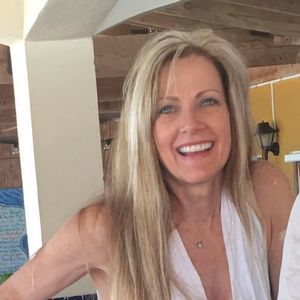 Meet your Posher, Lorelle