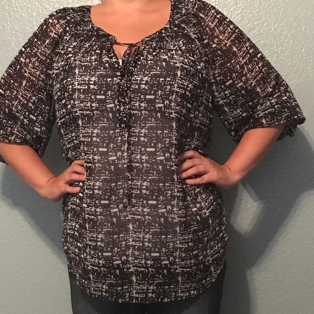 Plus size black and white blouse